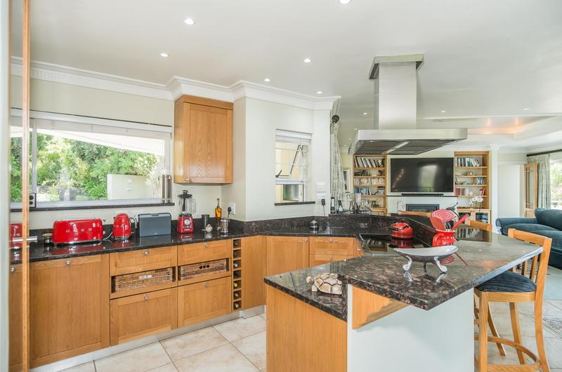 4 Bedroom Property for Sale in Ruyteplaats Western Cape